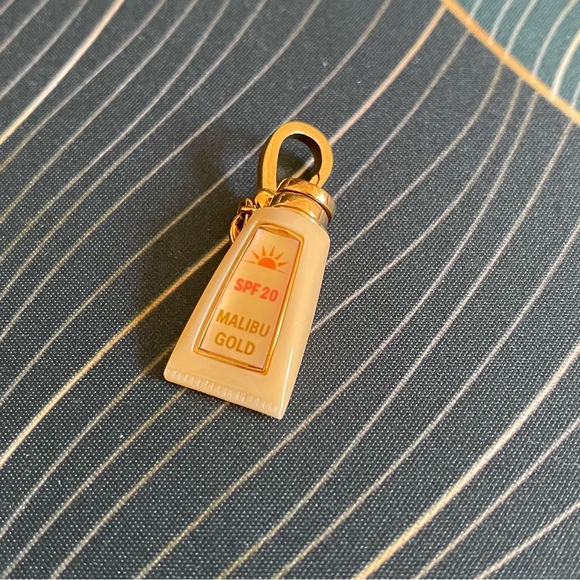 Juicy Couture Suntan Lotion Charm - Picture 5 of 7